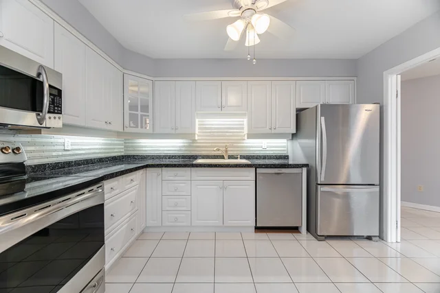 #201-166 Mountain Park Avenue, Hamilton - photo 9