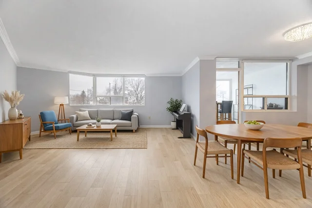 #201-166 Mountain Park Avenue, Hamilton - photo 1