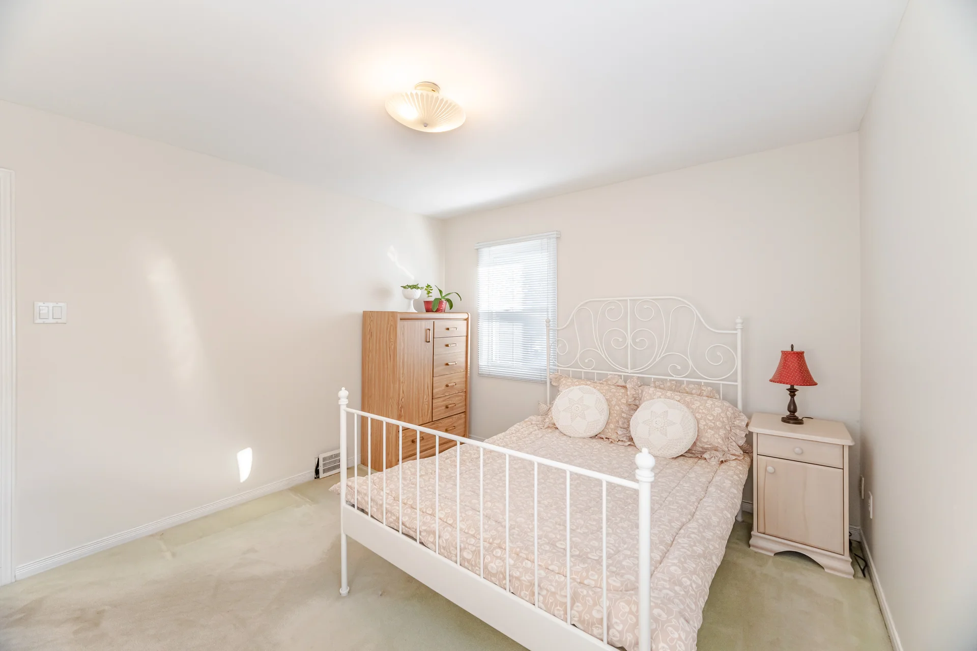 21 Acorn Avenue, Etobicoke - photo 16