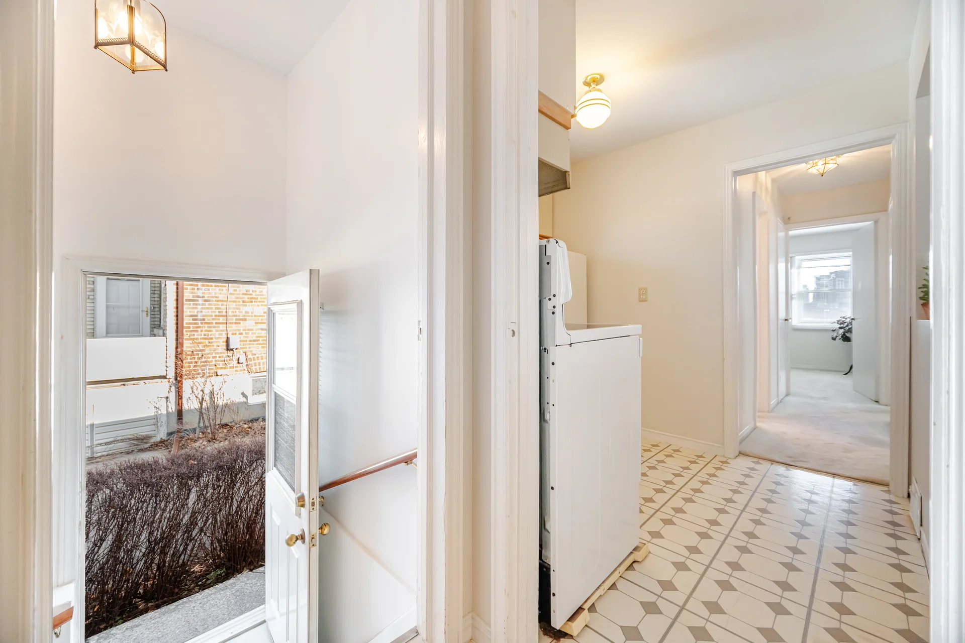 21 Acorn Avenue, Etobicoke - photo 33