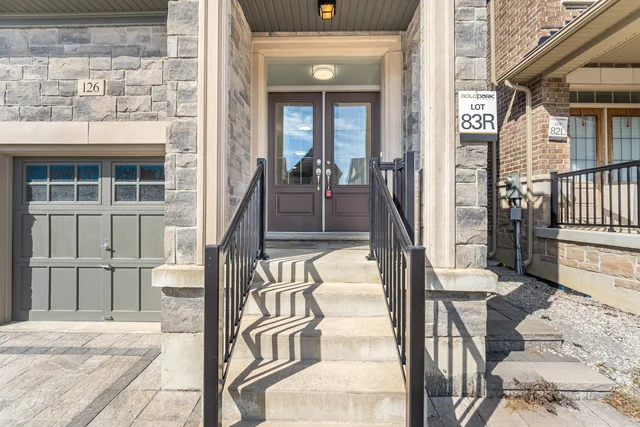 126 Algoma Drive, Kleinburg - photo 4