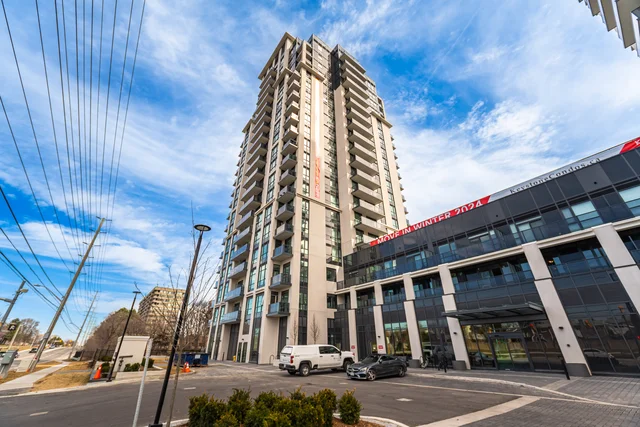 #104E-204 Burnhamthorpe Road East, Mississauga - photo 1