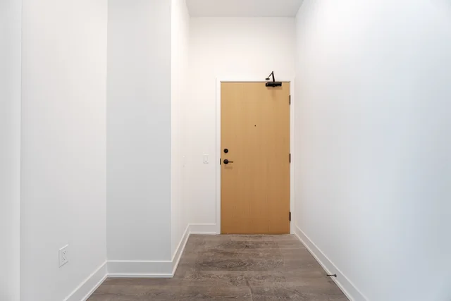 #104E-204 Burnhamthorpe Road East, Mississauga - photo 8