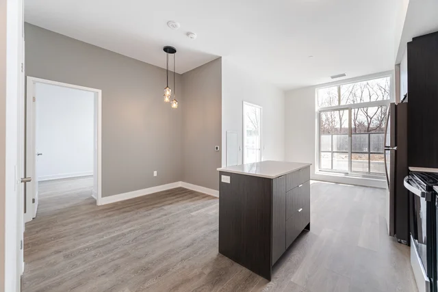 #104E-204 Burnhamthorpe Road East, Mississauga - photo 10
