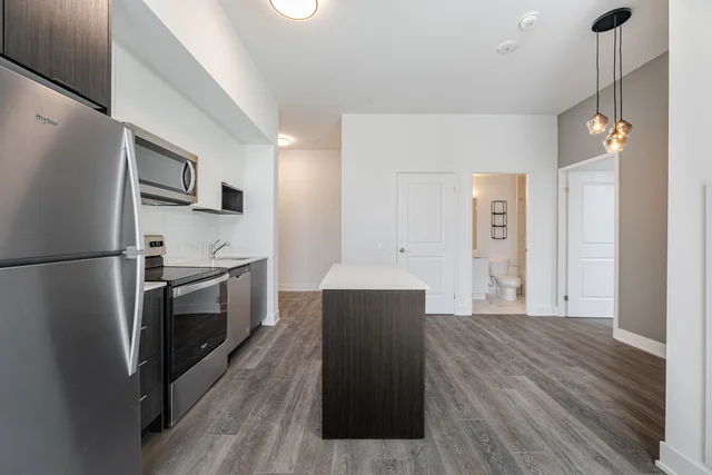 #104E-204 Burnhamthorpe Road East, Mississauga - photo 15