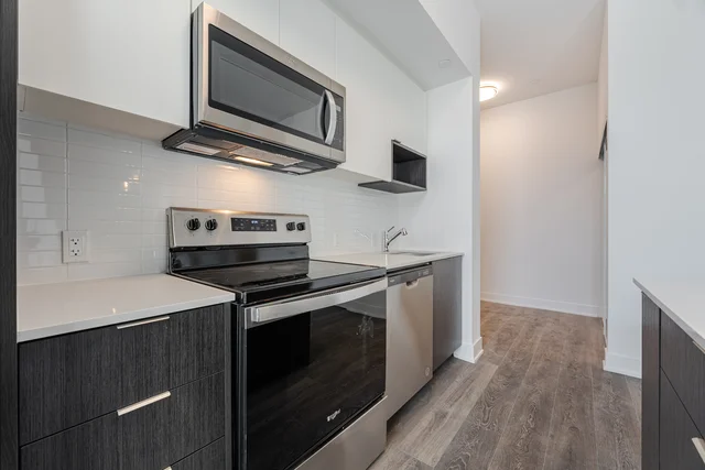 #104E-204 Burnhamthorpe Road East, Mississauga - photo 16