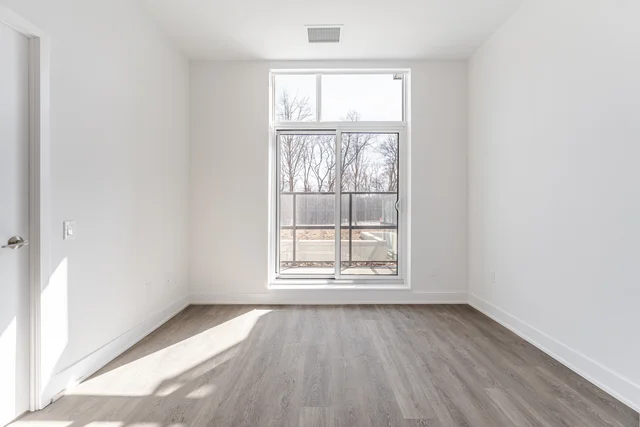 #104E-204 Burnhamthorpe Road East, Mississauga - photo 21