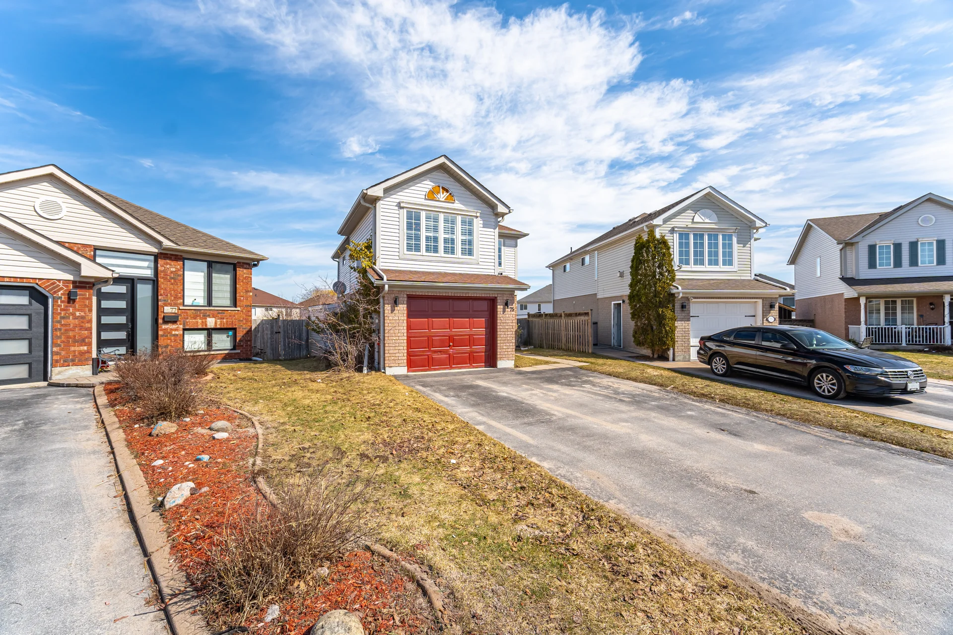 75 Heritage Court, Barrie - photo 3