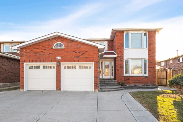 26 Mossbank Drive, Brampton - photo 1