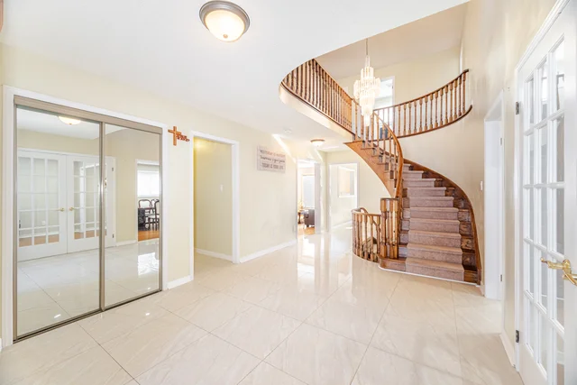 26 Mossbank Drive, Brampton - photo 8