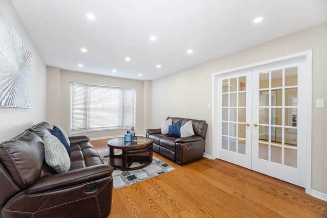 26 Mossbank Drive, Brampton - photo 11