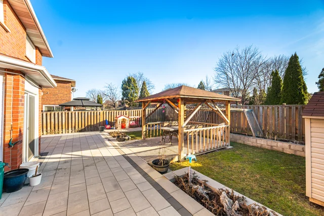 26 Mossbank Drive, Brampton - photo 67
