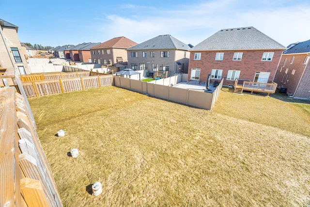 32 Richard Boyd Drive, East Gwillimbury - photo 32