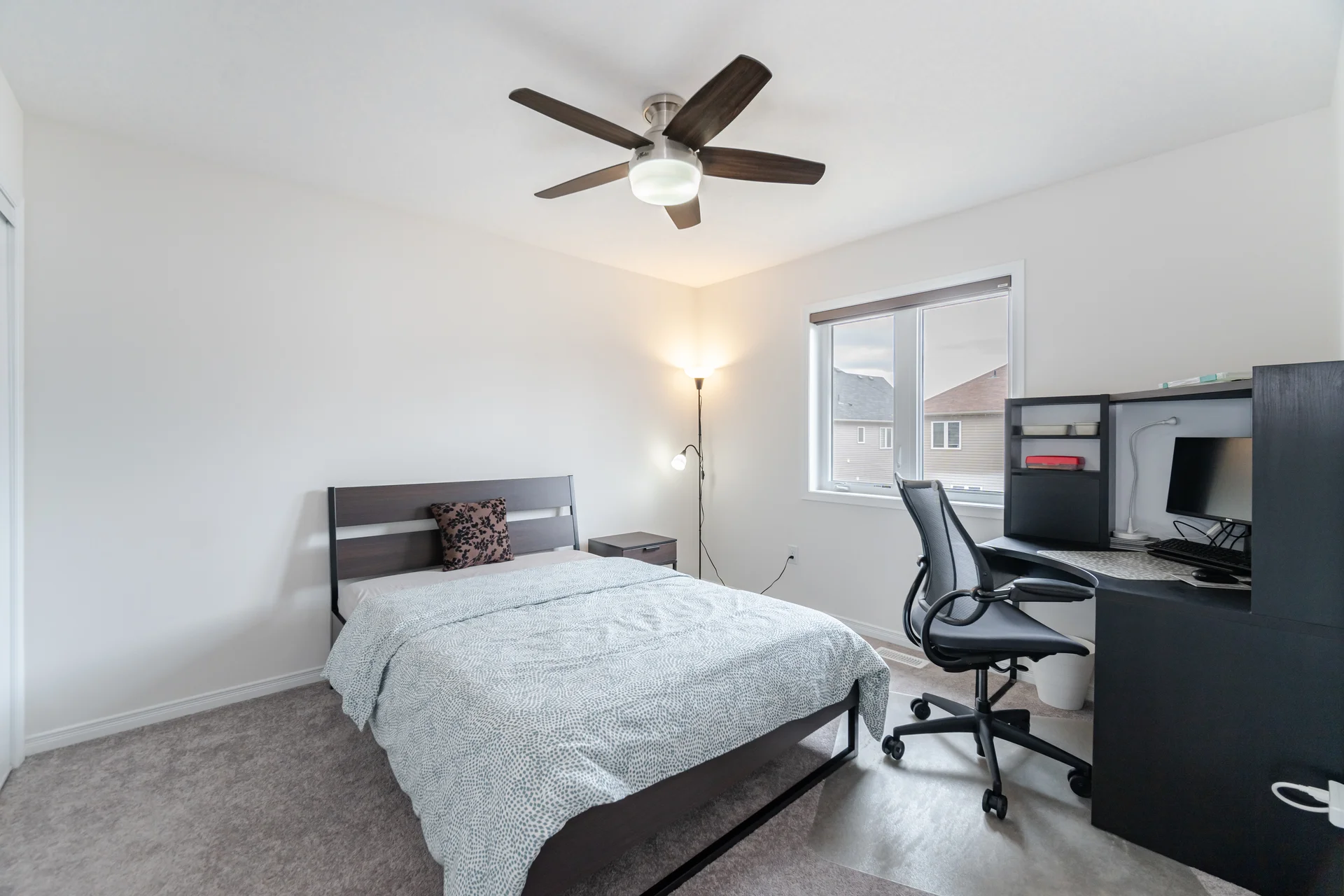 117 Longboat Run West, Brantford - photo 29