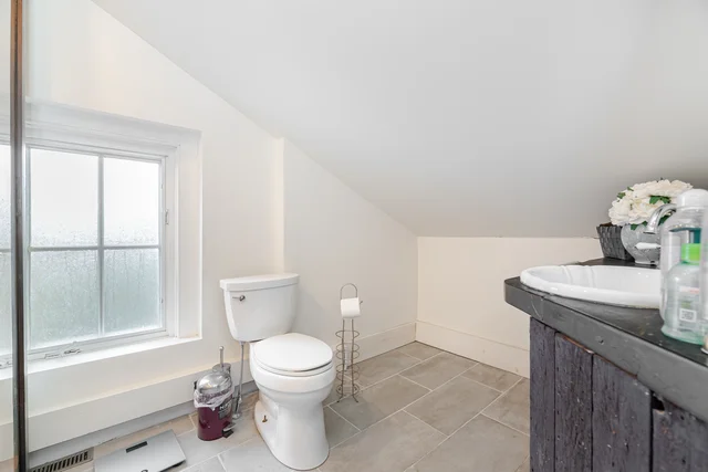 7 Jerman Street, Markham - photo 30