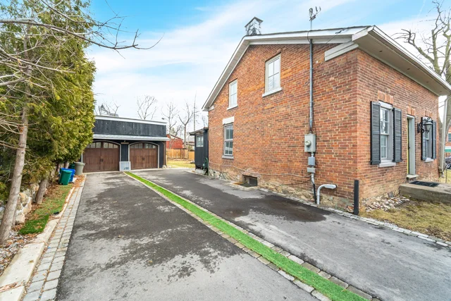 7 Jerman Street, Markham - photo 15