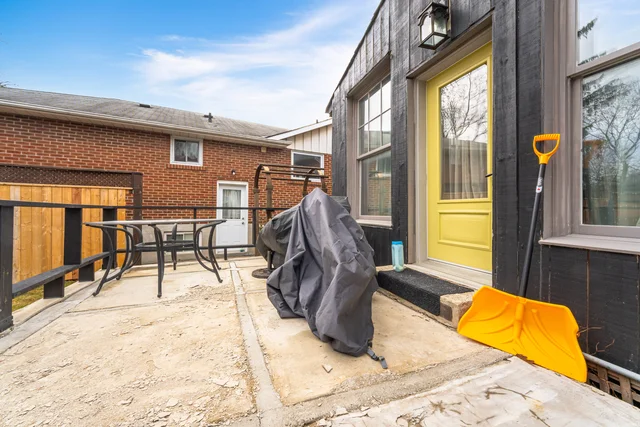 7 Jerman Street, Markham - photo 35