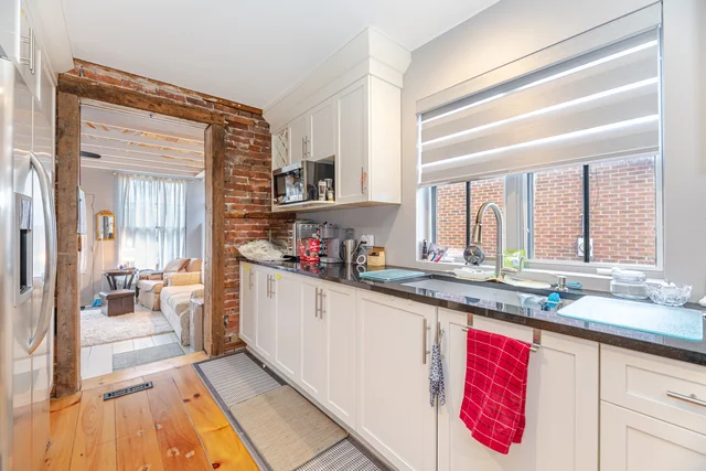 7 Jerman Street, Markham - photo 40