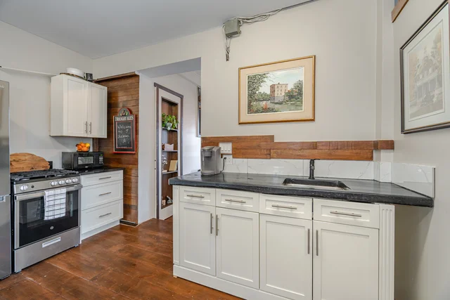 7 Jerman Street, Markham - photo 71