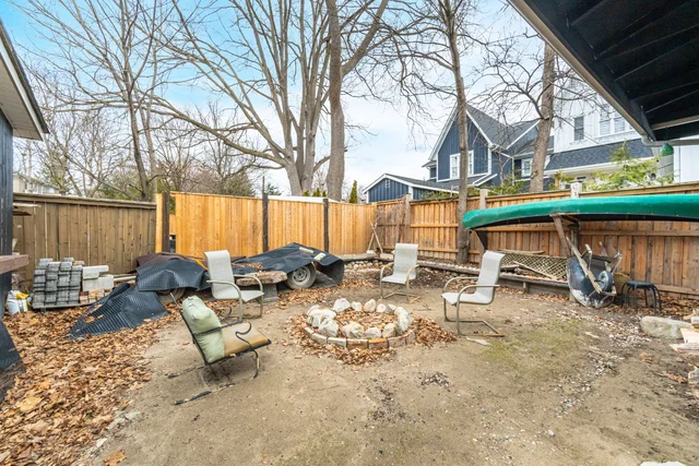 7 Jerman Street, Markham - photo 89