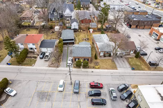 7 Jerman Street, Markham - photo 2