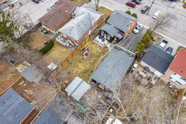 7 Jerman Street, Markham - photo 93
