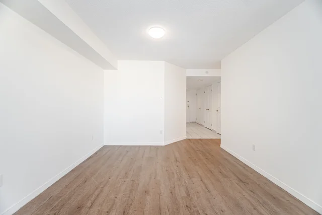 #305-100 Arbors Lane, Woodbridge - photo 13