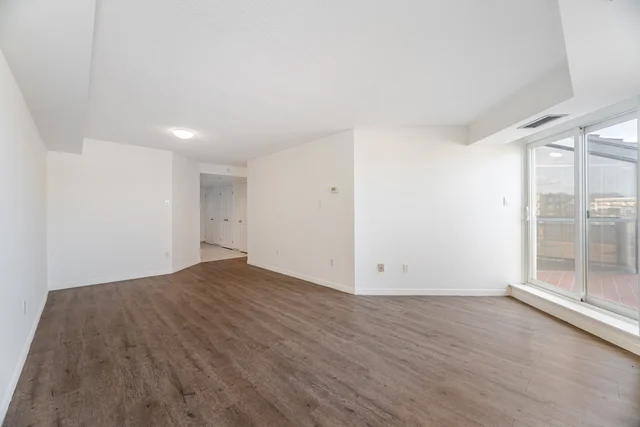 #305-100 Arbors Lane, Woodbridge - photo 18