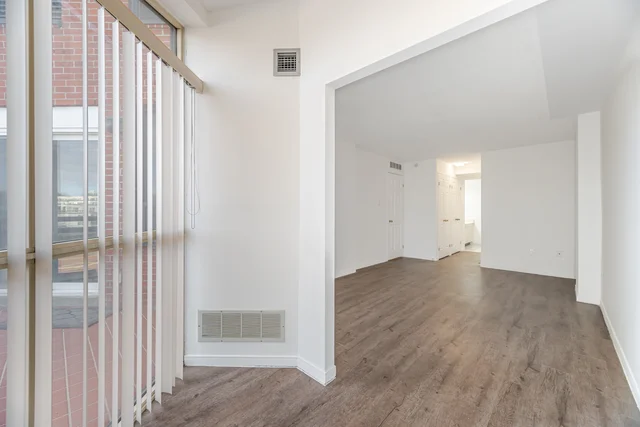 #305-100 Arbors Lane, Woodbridge - photo 23