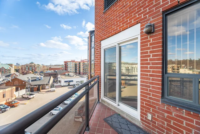 #305-100 Arbors Lane, Woodbridge - photo 34
