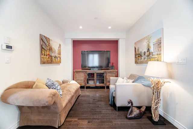 134 Hazelton Avenue, Hamilton - photo 8