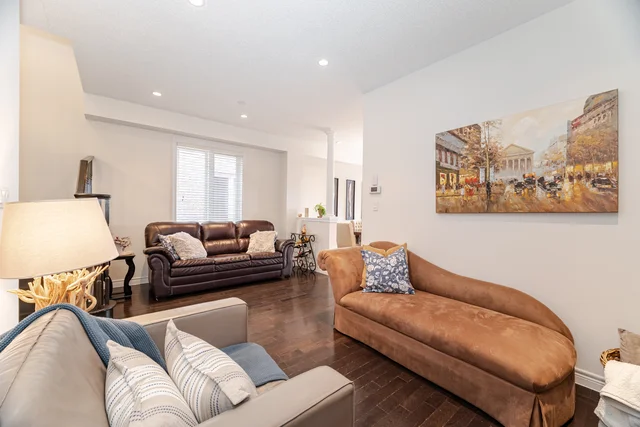 134 Hazelton Avenue, Hamilton - photo 9