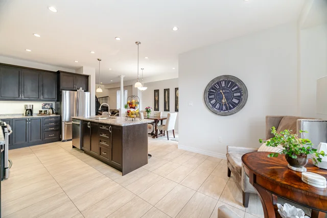 134 Hazelton Avenue, Hamilton - photo 16