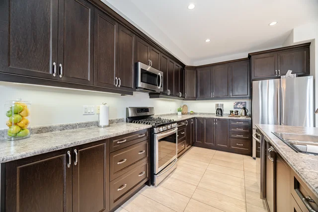 134 Hazelton Avenue, Hamilton - photo 21