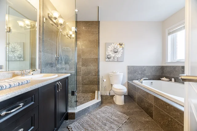 134 Hazelton Avenue, Hamilton - photo 32