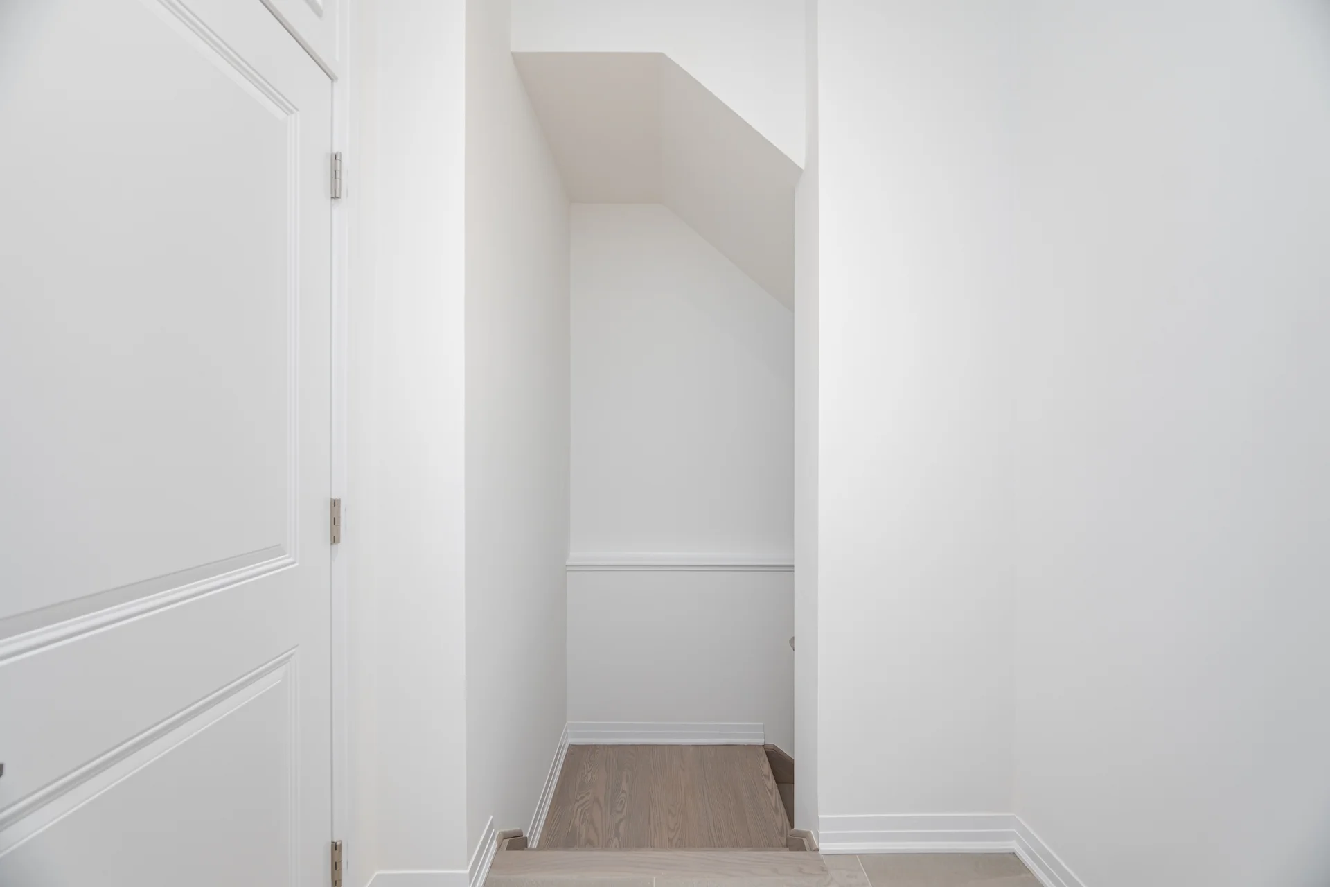 3242 Sixth Line, Oakville - photo 37