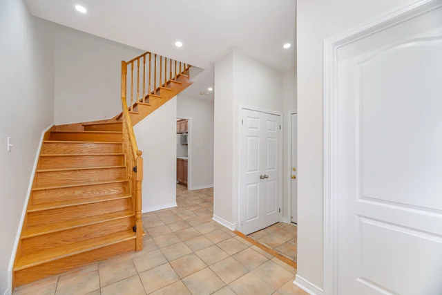 1175 Meadowgrove Court, Mississauga - photo 6