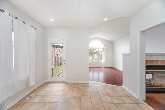 1175 Meadowgrove Court, Mississauga - photo 16