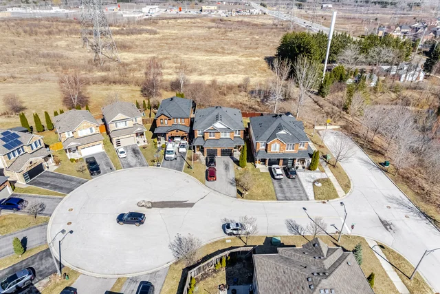 12 Waldron Court, Ajax - photo 2