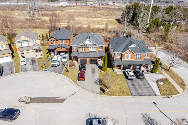 12 Waldron Court, Ajax - photo 3