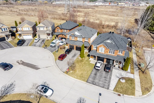 12 Waldron Court, Ajax - photo 5