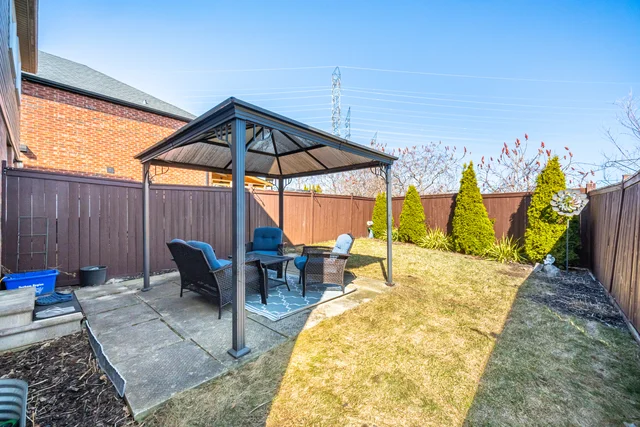 12 Waldron Court, Ajax - photo 50