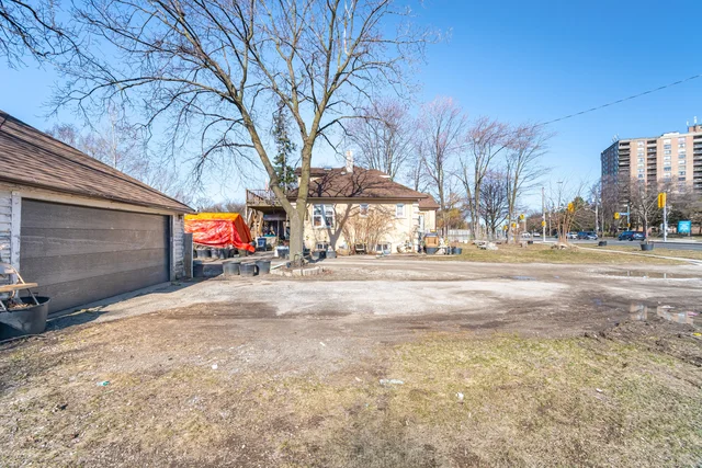 255 Albion Road, Etobicoke - photo 16