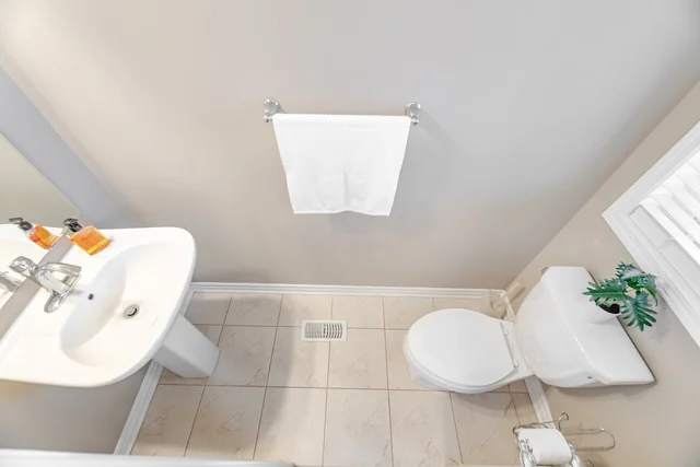 55 Sipes Drive, Hamilton - photo 22
