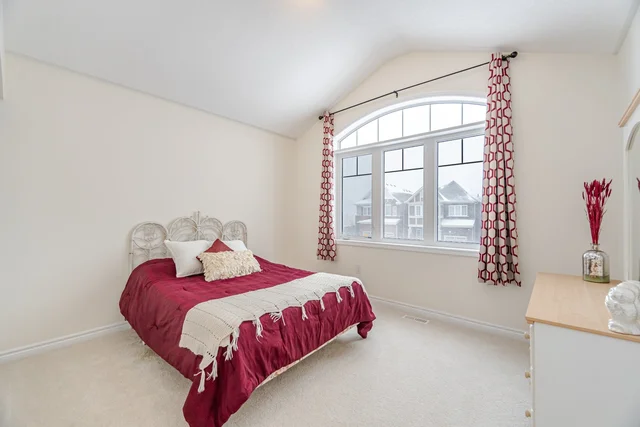 55 Sipes Drive, Hamilton - photo 33