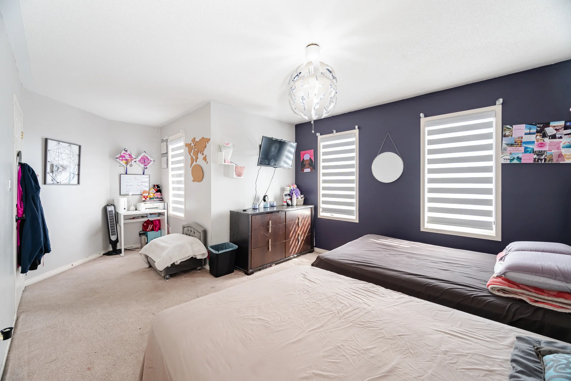 3264733