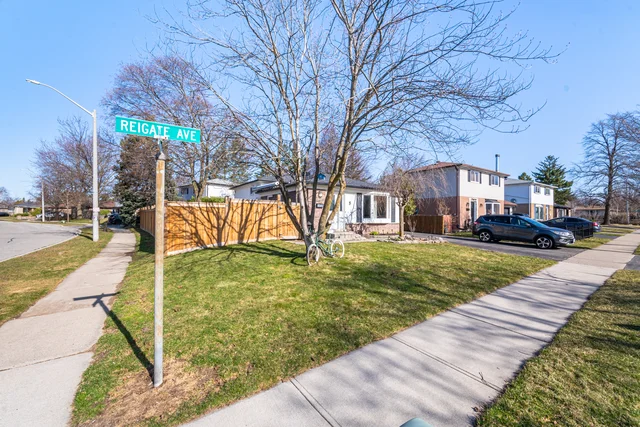 8 Reigate Avenue, Brampton - photo 9