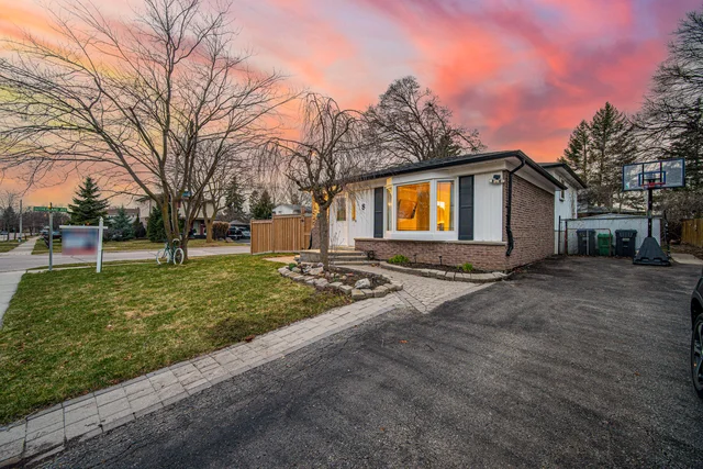 8 Reigate Avenue, Brampton - photo 15