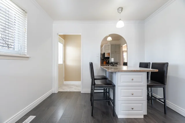 8 Reigate Avenue, Brampton - photo 33