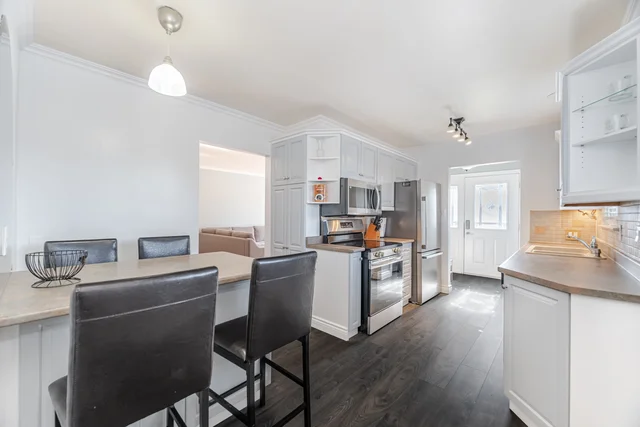 8 Reigate Avenue, Brampton - photo 34